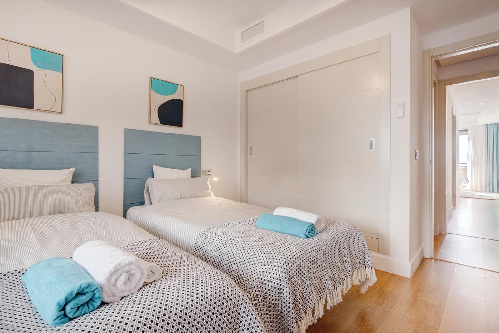Sunrise Beach Front - Casares Del Mar Екстериор снимка